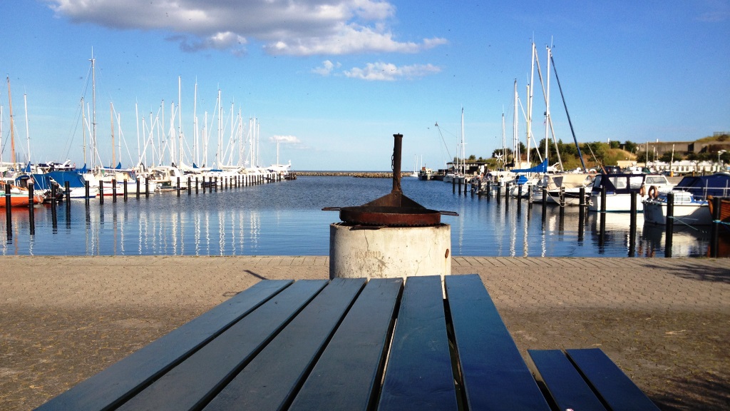 Dragør Lystbådehavn bænke og grilplads
